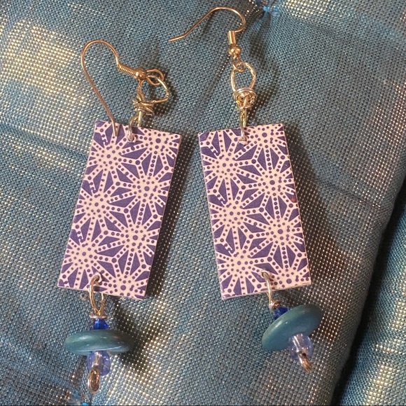 AMELIA PASTICHE DESIGN ooak upcycied handmade earrings - Picture 2 of 3